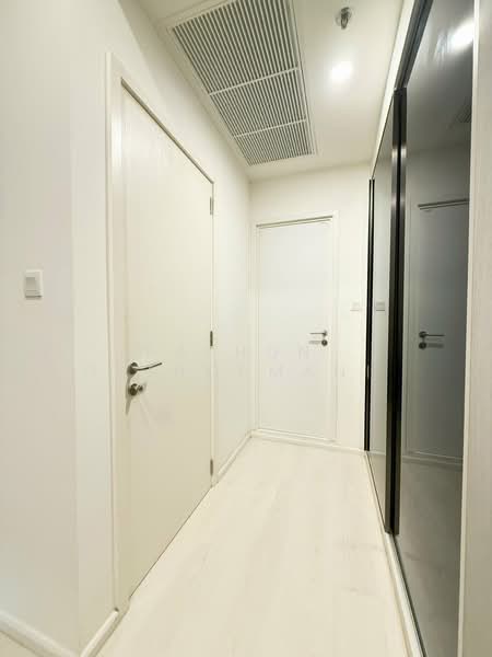 Mazarine Ratchayothin, Bangkok, Soi Phahonyothin 30, Phahonyothin Road, Chan Kasem, Chatuchak, Bangkok, 1 Bedroom, 42 sqm, Condo For Rent, by Pafhun  Detnopmani , 500269547 - DDproperty.com