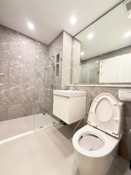 Mazarine Ratchayothin, Bangkok, Soi Phahonyothin 30, Phahonyothin Road, Chan Kasem, Chatuchak, Bangkok, 1 Bedroom, 42 sqm, Condo For Rent, by Pafhun  Detnopmani , 500269547 - DDproperty.com