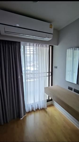 Lumpini Ville Phahol-Suthisarn, Bangkok, 23 Inthamara 2 Alley, Samsen Nai, Phaya Thai, Bangkok, 2 Bedrooms, 60 sqm, Condo For Rent, by Vichai  Annavakulthorn, 500269594 - DDproperty.com