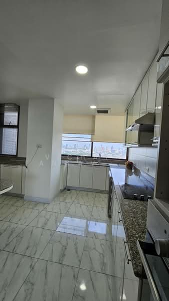 Ruamsuk Condominium : ร่วมสุข คอนโดมิเนียม, กรุงเทพ, 12 ซอยอรรถวี, คลองตัน, คลองเตย, กรุงเทพ, 350 ตร.ม., คอนโด ให้เช่า, โดย Vichai  Annavakulthorn, 500269599 - DDproperty.com