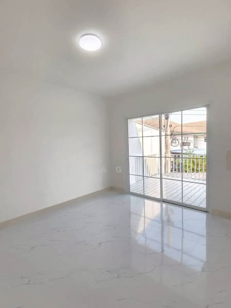 Baan Pruksa 18 Bangyai, Nonthaburi, Soi Pruksa Village 18, Bang Mae Nang, Bang Yai, Nonthaburi, 4 Bedrooms, 100 sqm, Townhouse For Sale, by NR AGENT, 500269625 - DDproperty.com