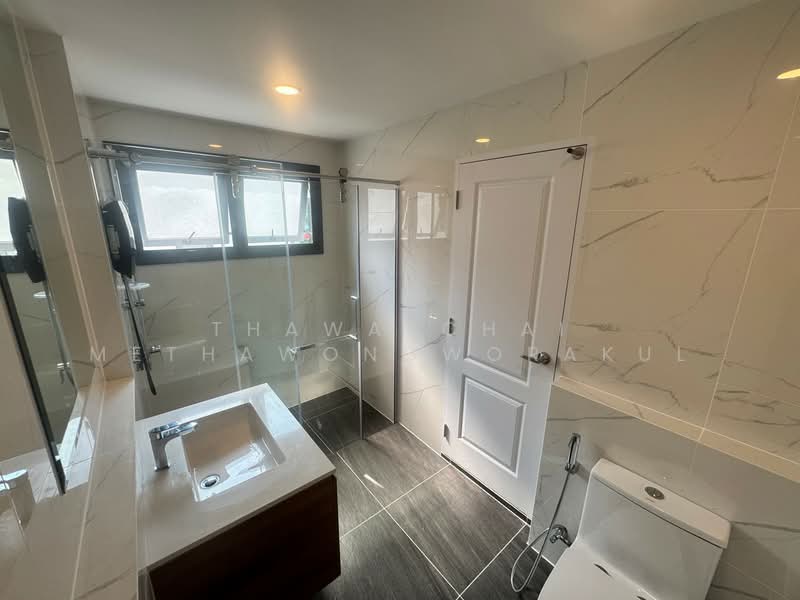 Centro Vibhavadi, Bangkok, Chang Akat Uthit Road, Sanam Bin, Don Mueang, Bangkok, 4 Bedrooms, 225 sqm, Single Detached House For Rent, by Thawatchai Methawongworakul, 500269642 - DDproperty.com