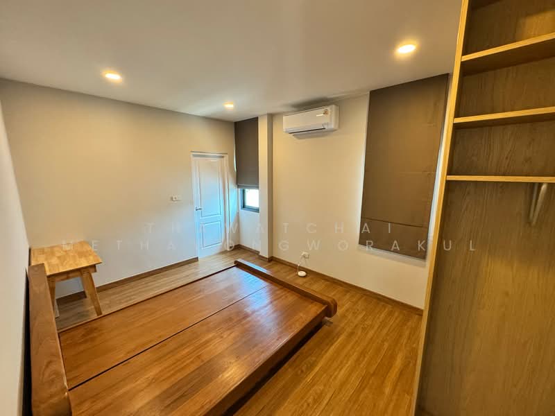 Centro Vibhavadi, Bangkok, Chang Akat Uthit Road, Sanam Bin, Don Mueang, Bangkok, 4 Bedrooms, 225 sqm, Single Detached House For Rent, by Thawatchai Methawongworakul, 500269642 - DDproperty.com