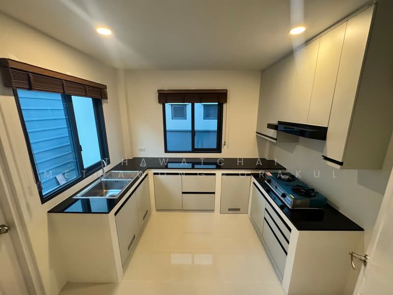 Centro Vibhavadi, Bangkok, Chang Akat Uthit Road, Sanam Bin, Don Mueang, Bangkok, 4 Bedrooms, 225 sqm, Single Detached House For Rent, by Thawatchai Methawongworakul, 500269642 - DDproperty.com