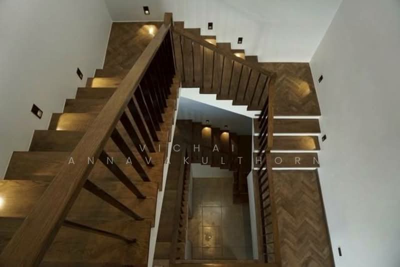 4-BR House, Bangkok, Khlong Tan Nua, Watthana, Bangkok, 4 Bedrooms, 430 sqm, Single Detached House For Rent, by Vichai  Annavakulthorn, 500269652 - DDproperty.com