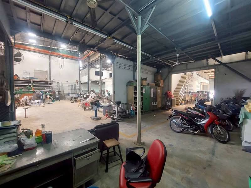 For Sale - โกดัง + สำนักงาน 2 ชั้น 259 ตร.ว. ซอยรามอินทรา95 ถนนรามอินทรา, Bangkok