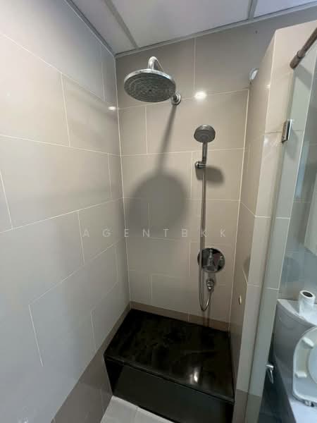 Supalai Premier Ratchada-Narathiwas-Sathorn, Bangkok, 26 Ratchadaphisek, Chong Nonsi, Yan Nawa, Bangkok, 1 Bedroom, 52 sqm, Condo For Rent, by Agentbkk, 500269661 - DDproperty.com