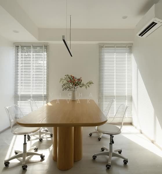 2-BR Semi-detached House, Bangkok, Chan Kasem, Chatuchak, Bangkok, 2 Bedrooms, 500 sqm, Semi-Detached House (Twin House) For Rent, by Vichai  Annavakulthorn, 500269679 - DDproperty.com