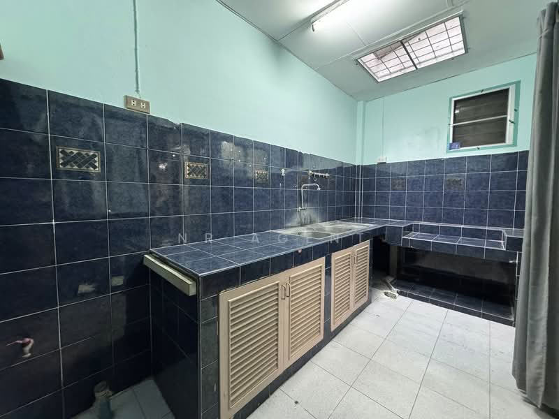 Maneeya Ville, Bangkok, Soi Wachiratham Sathit 12, Bang Chak, Phra Khanong, Bangkok, 2 Bedrooms, 95 sqm, Townhouse For Sale, by NR AGENT, 500269701 - DDproperty.com