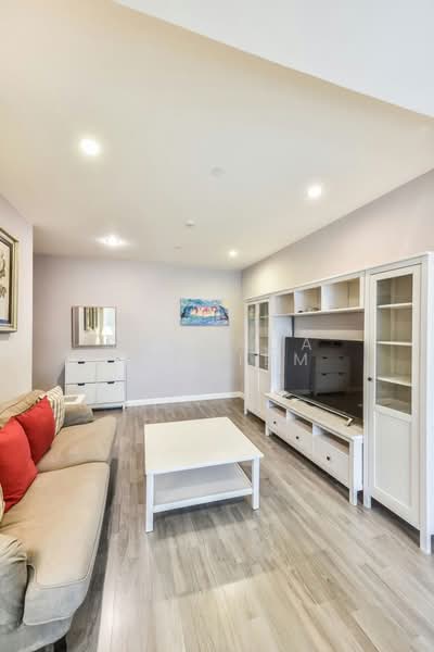 The Room Sathorn, Bangkok, 78 Pan Road, Silom, Bang Rak, Bangkok, 1 Bedroom, 50 sqm, Condo For Sale, by Suchada Yodyiem, 500269706 - DDproperty.com