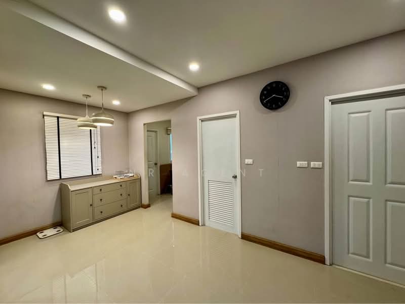 Pruksa Town Serenity 2 Petchkasem 81 : พฤกษาทาวน์ เซเรนิตี้ 2 เพชรเกษม 81, กรุงเทพ, ถนนเพชรเกษม, หนองแขม, หนองแขม, กรุงเทพ, 189 ตร.ม., บ้านเดี่ยว ขาย, โดย NR AGENT, 500269729 - DDproperty.com