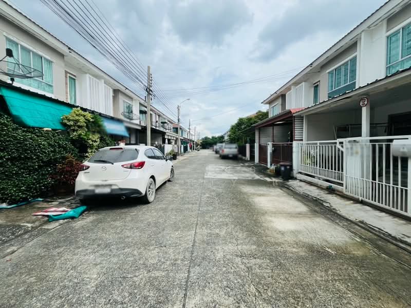 Pruksa Ville 49 Srinakain : พฤกษาวิลล์ 49 ศรีนครินทร์, สมุทรปราการ, ถนน ศรีนครินทร์, บางเมือง, เมืองสมุทรปราการ, สมุทรปราการ, 100 ตร.ม., ทาวน์เฮ้าส์ ขาย, โดย The Best Property แก้ว, 500269739 - DDproperty.com