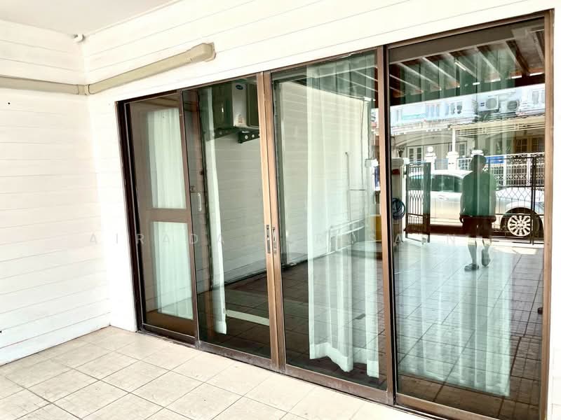 Townhouse Evergreen Village : ทาวน์เฮ้าส์ หมู่บ้าน เอเวอร์กรีน, กรุงเทพ, ซอยบางนาตราด56 (เนชั่น ทาวเวอร์), บางนา, บางนา, กรุงเทพ, 72 ตร.ม., ทาวน์เฮ้าส์ ให้เช่า, โดย Airada Parasarn, 500269740 - DDproperty.com