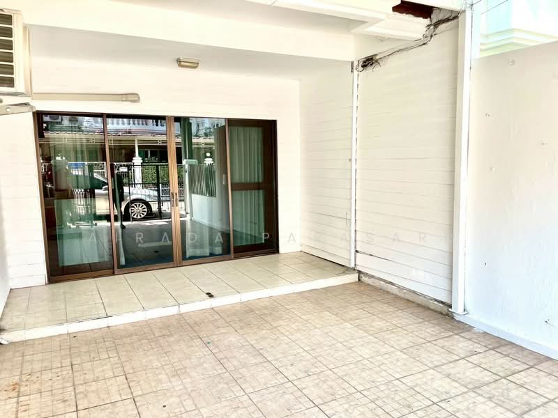 Townhouse Evergreen Village : ทาวน์เฮ้าส์ หมู่บ้าน เอเวอร์กรีน, กรุงเทพ, ซอยบางนาตราด56 (เนชั่น ทาวเวอร์), บางนา, บางนา, กรุงเทพ, 72 ตร.ม., ทาวน์เฮ้าส์ ให้เช่า, โดย Airada Parasarn, 500269740 - DDproperty.com