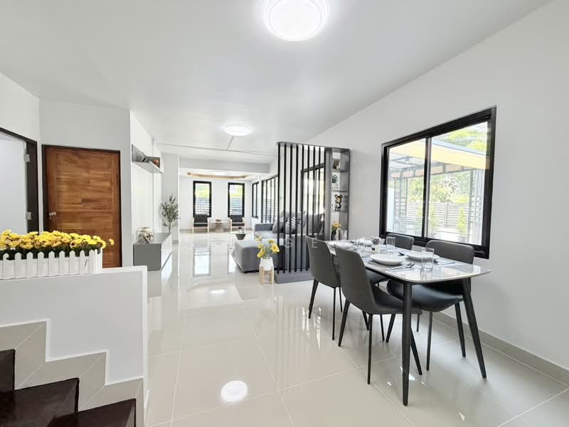 Baan Pruksa 14 A Bangbuathong, Nonthaburi, Soi Pruksa Village 14 A, Bang Khu Rat, Bang Bua Thong, Nonthaburi, 5 Bedrooms, 140 sqm, Semi-Detached House (Twin House) For Sale, by NR AGENT, 500269742 - DDproperty.com