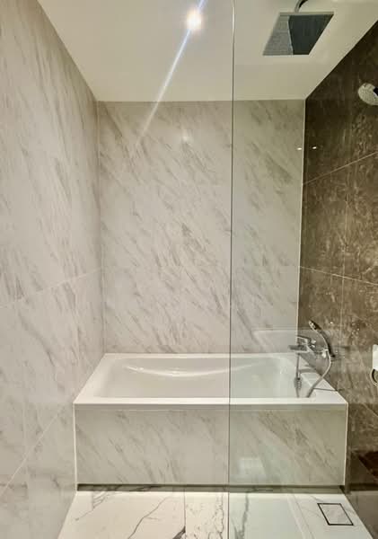 Fynn Asoke, Bangkok, 28 Sukhumvit 10 Alley, Khlong Toei, Khlong Toei, Bangkok, 1 Bedroom, 32 sqm, Condo For Rent, by Vichai  Annavakulthorn, 500269745 - DDproperty.com