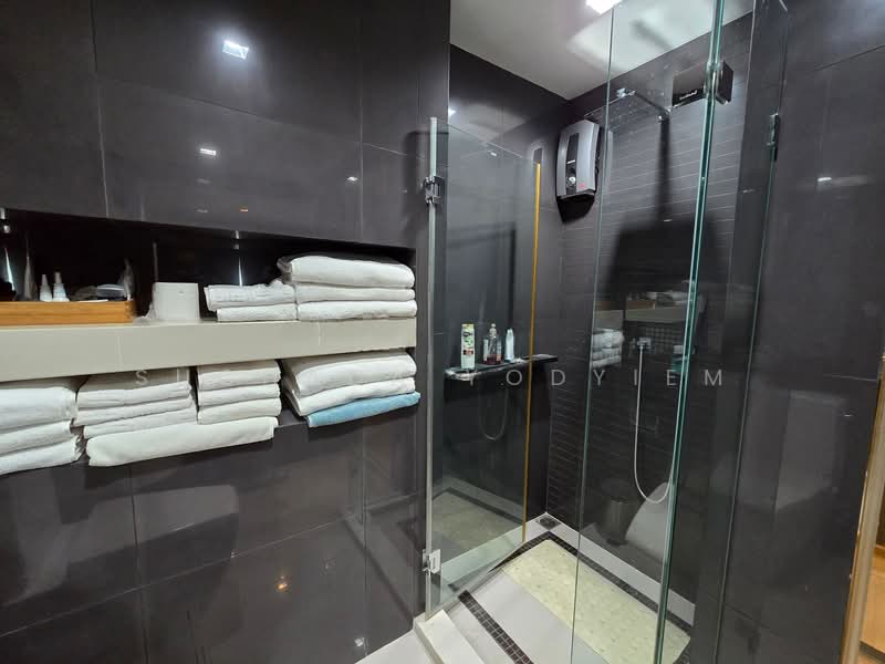 Rhythm Sathorn, Bangkok, 141 Soi Sathorn 21, Yan Nawa, Sathon, Bangkok, 2 Bedrooms, 66 sqm, Condo For Sale, by Suchada Yodyiem, 500269789 - DDproperty.com
