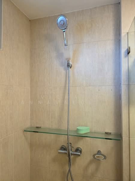 The Clover Thonglor Residence, Bangkok, Soi Sukhumvit 55, Khlong Tan Nua, Watthana, Bangkok, 2 Bedrooms, 71 sqm, Condo For Rent, by Vichai  Annavakulthorn, 500269802 - DDproperty.com