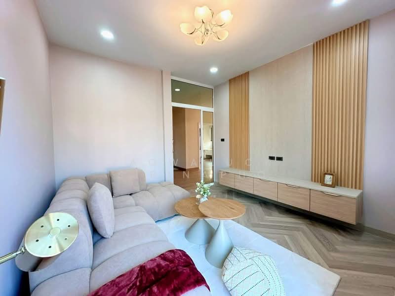 Park avenue Pattaya, Chon Buri (Pattaya), Bang Lamung, Bang Lamung (Pattaya), Chon Buri (Pattaya), 4 Bedrooms, 360 sqm, Villa For Sale, by Yaowaluck Sirinapho, 500269804 - DDproperty.com