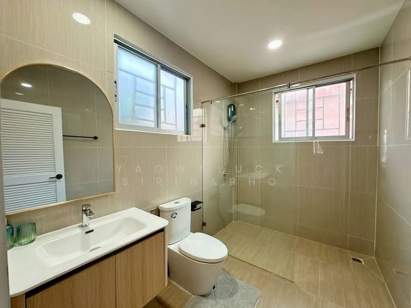 Park avenue Pattaya, Chon Buri (Pattaya), Bang Lamung, Bang Lamung (Pattaya), Chon Buri (Pattaya), 4 Bedrooms, 360 sqm, Villa For Sale, by Yaowaluck Sirinapho, 500269804 - DDproperty.com