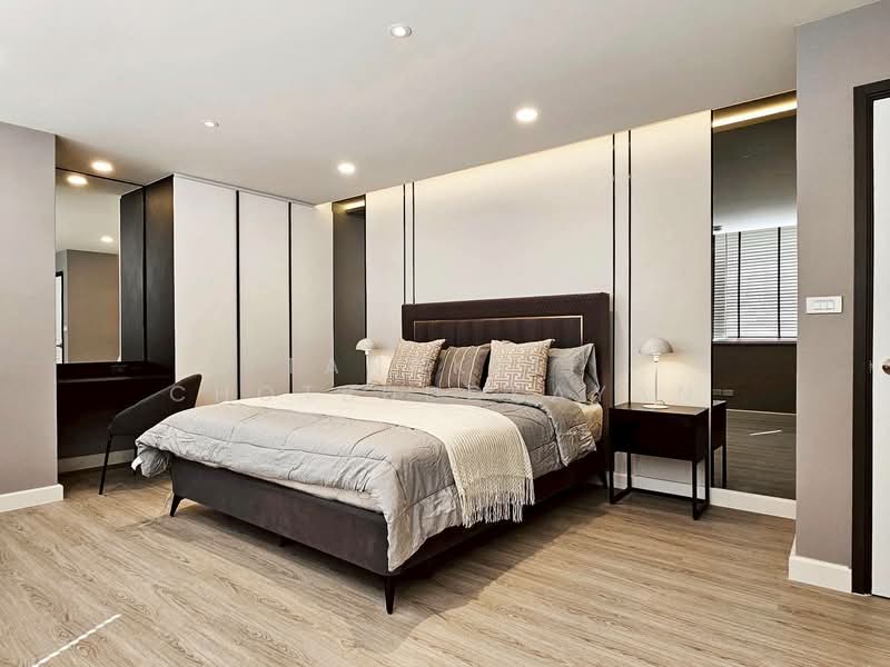 President Park Sukhumvit 24, Bangkok, 99 Sukhumvit 24 Alley, Khlongtoei Nua, Watthana, Bangkok, 3 Bedrooms, 223 sqm, Condo For Sale, by Tanakrit Chotbuddkayan, 500269814 - DDproperty.com