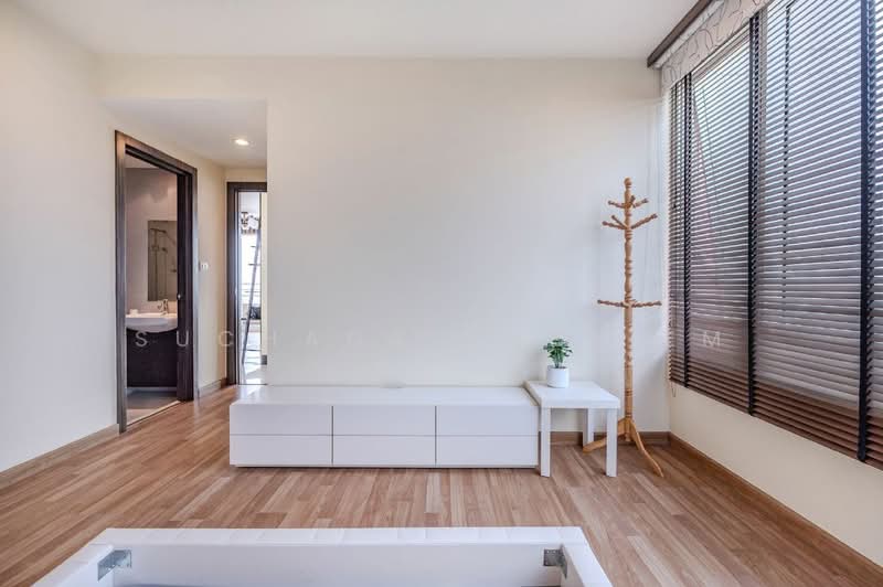 Watermark Chaophraya, Bangkok, Soi Charoennakorn 39-41, Charoennakorn Road, Bang Lam Phu Lang, Khlong San, Bangkok, 3 Bedrooms, 145 sqm, Condo For Sale, by Suchada Yodyiem, 500269829 - DDproperty.com