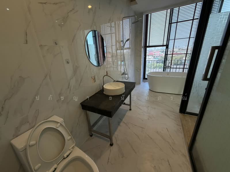 บ้านแฝด สร้างเอง ไม่มีส่วนกลาง สุขุมวิท 113, Samut Prakan, Samrong Nua, Muang Samut Prakarn, Samut Prakan, 3 Bedrooms, 311 sqm, Semi-Detached House (Twin House) For Sale, by ปภัชญา ธนัตถ์ภรณ์, 500269830 - DDproperty.com