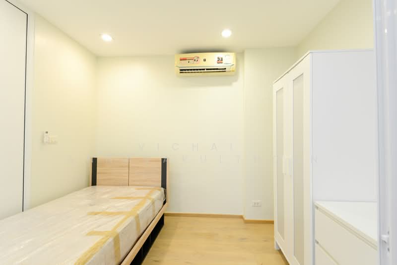 Lumpini Park View, Bangkok, Rama 4, Thung Maha Mek, Sathon, Bangkok, 2 Bedrooms, 100 sqm, Condo For Rent, by Vichai  Annavakulthorn, 500269850 - DDproperty.com