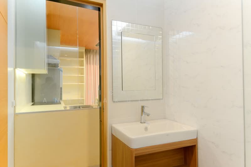 Lumpini Park View, Bangkok, Rama 4, Thung Maha Mek, Sathon, Bangkok, 2 Bedrooms, 100 sqm, Condo For Rent, by Vichai  Annavakulthorn, 500269850 - DDproperty.com