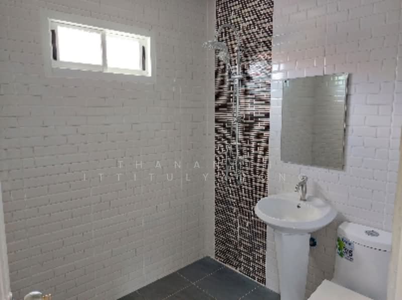 4-BR House, Bangkok, Sam Wa Tawan Ok, Khlong Sam Wa, Bangkok, 4 Bedrooms, 220 sqm, Single Detached House For Sale, by Thananith Ittitulyapong, 500269854 - DDproperty.com