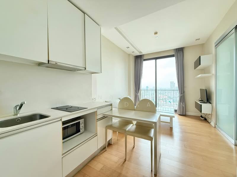 Equinox Phahol Vibha, Bangkok, 345 Paholyothin Road, Jom Phon, Chatuchak, Bangkok, 1 Bedroom, 40 sqm, Condo For Sale, by Tanakrit Chotbuddkayan, 500269860 - DDproperty.com