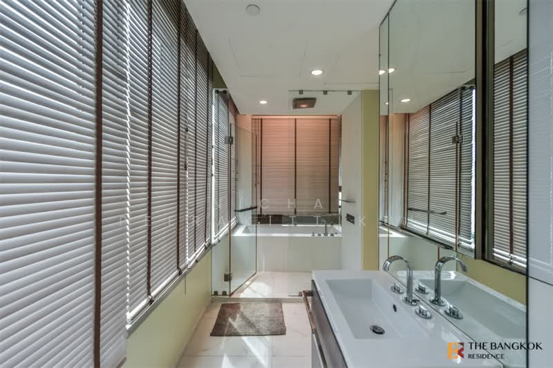 185 Rajadamri, Bangkok, 185 Rajadamri Road, Lumphini, Pathum Wan, Bangkok, 2 Bedrooms, 107 sqm, Condo For Rent, by Nicha Peerakittikul, 500269875 - DDproperty.com
