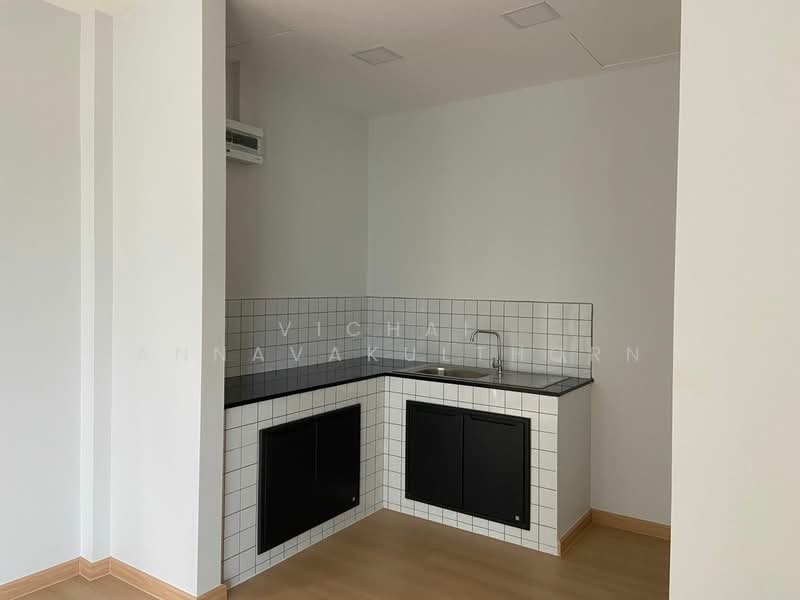 Prem Mansion, Bangkok, 121  Soi Sukhumvit 12, Khlong Toei, Khlong Toei, Bangkok, 1 Bedroom, 140 sqm, Apartment For Rent, by Vichai  Annavakulthorn, 500269891 - DDproperty.com