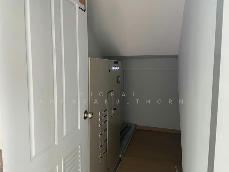 Prem Mansion, Bangkok, 121  Soi Sukhumvit 12, Khlong Toei, Khlong Toei, Bangkok, 1 Bedroom, 140 sqm, Apartment For Rent, by Vichai  Annavakulthorn, 500269891 - DDproperty.com