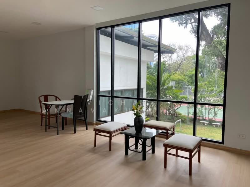 Prem Mansion, Bangkok, 121  Soi Sukhumvit 12, Khlong Toei, Khlong Toei, Bangkok, 1 Bedroom, 140 sqm, Apartment For Rent, by Vichai  Annavakulthorn, 500269891 - DDproperty.com