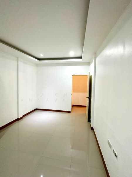 บ้าน 3-ห้องนอน, กรุงเทพ, คลองตันเหนือ, วัฒนา, กรุงเทพ, 200 ตร.ม., บ้านเดี่ยว ให้เช่า, โดย Vichai  Annavakulthorn, 500269990 - DDproperty.com