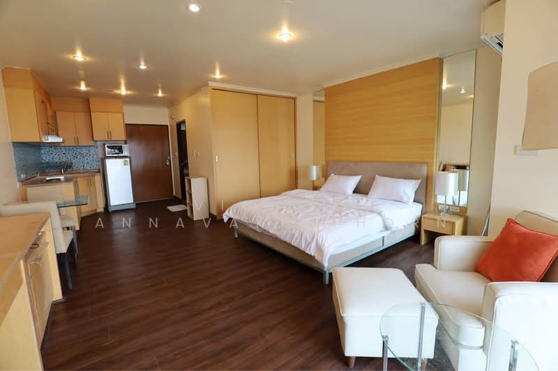 Sathorn Gardens, Bangkok, 39 South Sathorn Road, Thung Maha Mek, Sathon, Bangkok, Studio, 40 sqm, Condo For Rent, by Vichai  Annavakulthorn, 500270019 - DDproperty.com