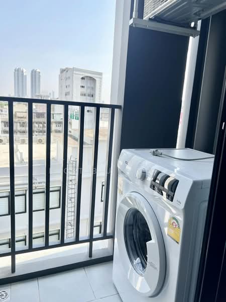 Chewathai Pinklao, Bangkok, Arun Amarin Road, Bang Yi Khan, Bang Phlat, Bangkok, 1 Bedroom, 30 sqm, Condo For Rent, by Tanakrit Chotbuddkayan, 500270030 - DDproperty.com