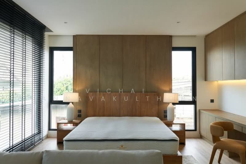 4-BR House, Bangkok, Khlong Tan Nua, Watthana, Bangkok, 4 Bedrooms, 430 sqm, Single Detached House For Rent, by Vichai  Annavakulthorn, 500270039 - DDproperty.com