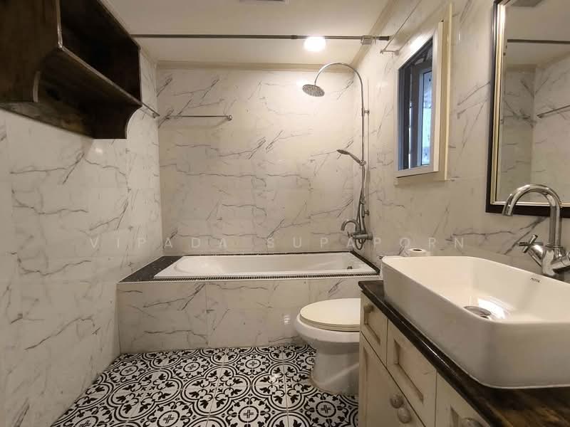 4-BR House, Bangkok, Sala Thammasop, Thawi Watthana, Bangkok, 4 Bedrooms, 120 sqm, Single Detached House For Rent, by Vipada Supaporn, 500270042 - DDproperty.com