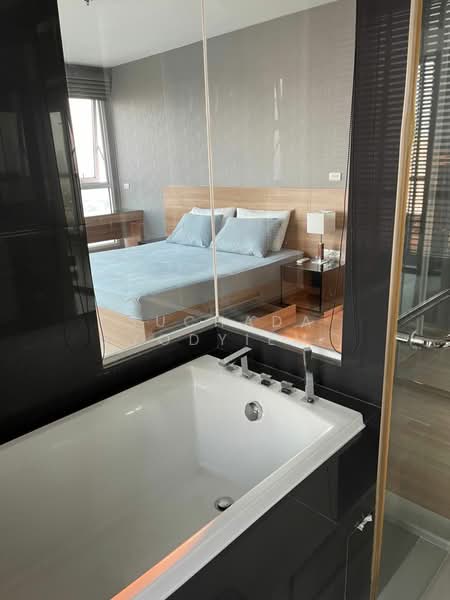 Rhythm Sathorn, Bangkok, 141 Soi Sathorn 21, Yan Nawa, Sathon, Bangkok, 2 Bedrooms, 63 sqm, Condo For Sale, by Suchada Yodyiem, 500270142 - DDproperty.com