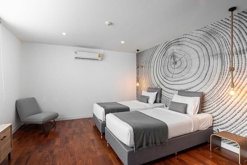 Benviar Tonson Residence, Bangkok, 58 Soi Tonson, Lumphini, Pathum Wan, Bangkok, 3 Bedrooms, 160 sqm, Condo For Rent, by Vichai  Annavakulthorn, 500270205 - DDproperty.com