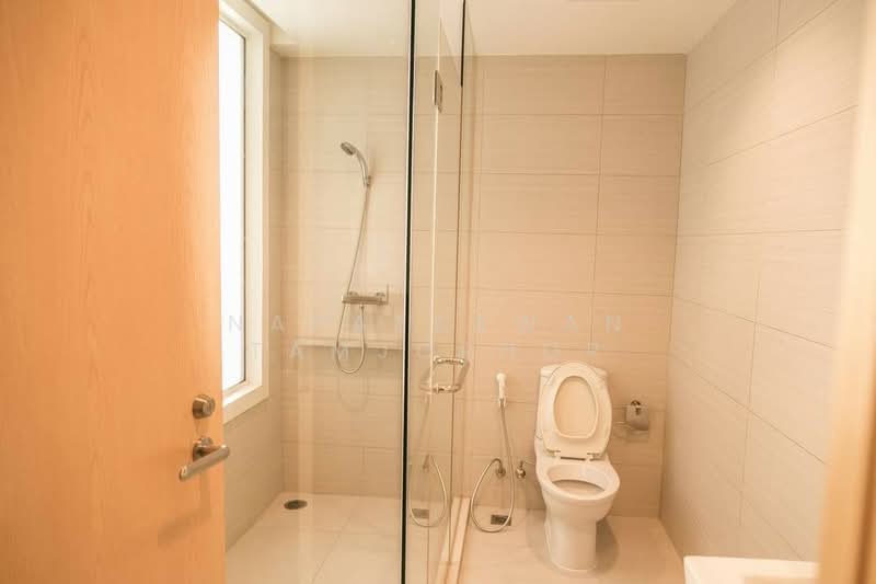 Siri At Sukhumvit, Bangkok, 902 Sukhumvit Road, Phra Kanong, Khlong Toei, Bangkok, 2 Bedrooms, 73 sqm, Condo For Rent, by Napatsawan Tamjorhor, 500270237 - DDproperty.com