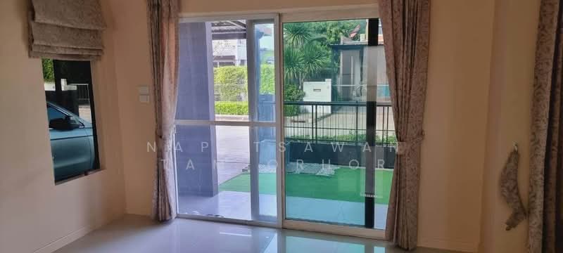 Mantana Lake Watcharapol, Bangkok, Sukhaphiban 5 Road, O-Ngoen, Sai Mai, Bangkok, 3 Bedrooms, 132 sqm, Single Detached House For Sale, by Napatsawan Tamjorhor, 500270241 - DDproperty.com