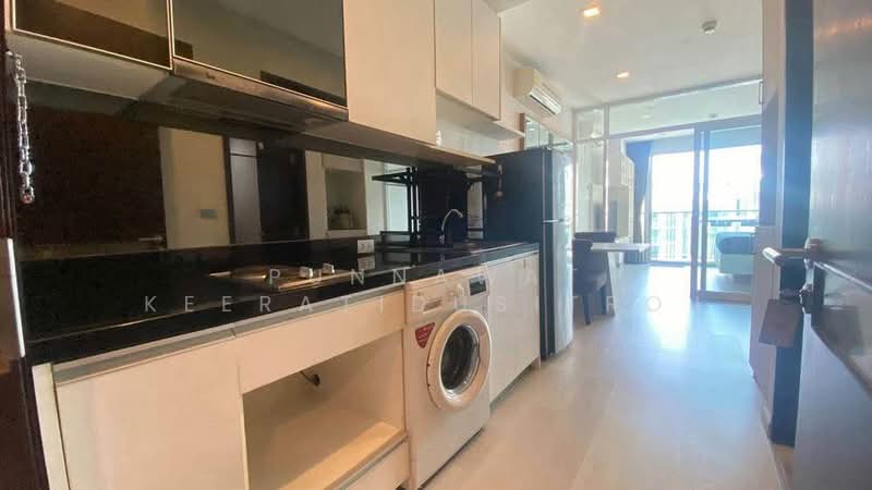 Sky Walk Residences, Bangkok, 1599 Sukhumvit Road, Phra Kanong Nua, Watthana, Bangkok, 1 Bedroom, 40 sqm, Condo For Rent, by Najawa Salae, 500270280 - DDproperty.com