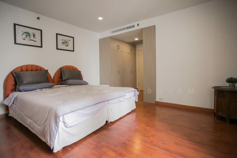 Las Colinas, Bangkok, Sukhumvit 21 Road, Khlongtoei Nua, Watthana, Bangkok, 2 Bedrooms, 185 sqm, Condo For Sale, by Suchada Yodyiem, 500270308 - DDproperty.com