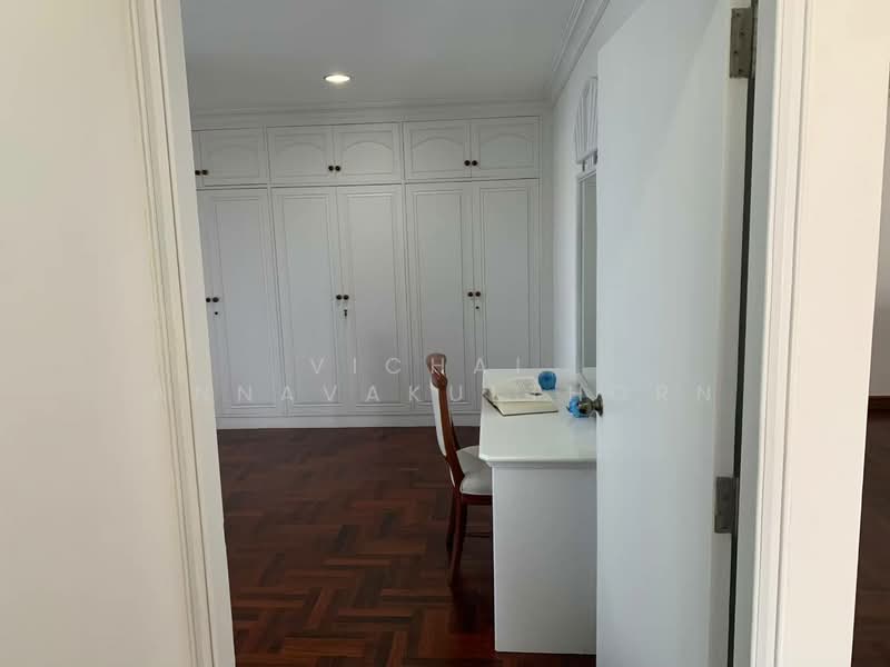 Sethiwan Palace Sukhumvit 4, Bangkok, 233 Sukhumvit Road Soi 4, Khlong Toei, Khlong Toei, Bangkok, 3 Bedrooms, 250 sqm, Condo For Rent, by Vichai  Annavakulthorn, 500270331 - DDproperty.com