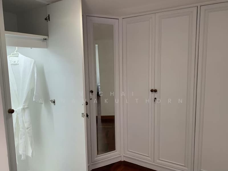 Sethiwan Palace Sukhumvit 4, Bangkok, 233 Sukhumvit Road Soi 4, Khlong Toei, Khlong Toei, Bangkok, 3 Bedrooms, 250 sqm, Condo For Rent, by Vichai  Annavakulthorn, 500270331 - DDproperty.com