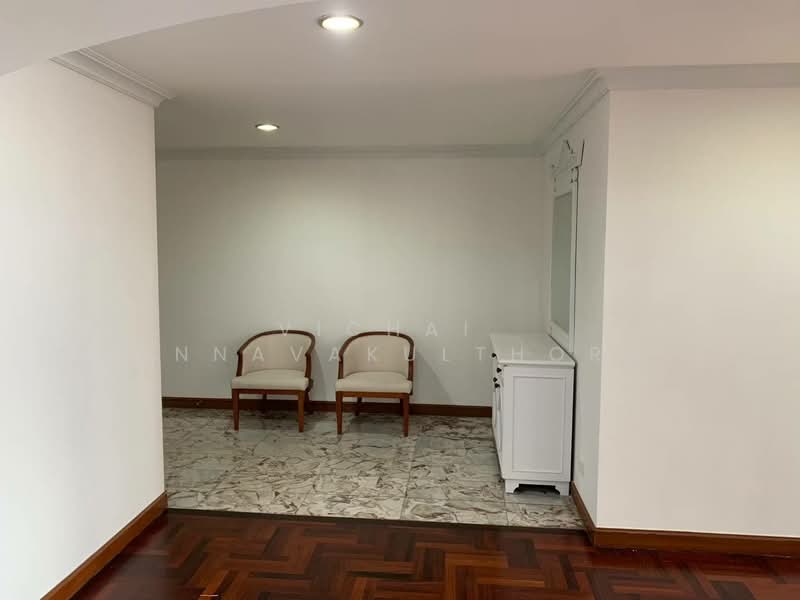 Sethiwan Palace Sukhumvit 4, Bangkok, 233 Sukhumvit Road Soi 4, Khlong Toei, Khlong Toei, Bangkok, 3 Bedrooms, 250 sqm, Condo For Rent, by Vichai  Annavakulthorn, 500270331 - DDproperty.com