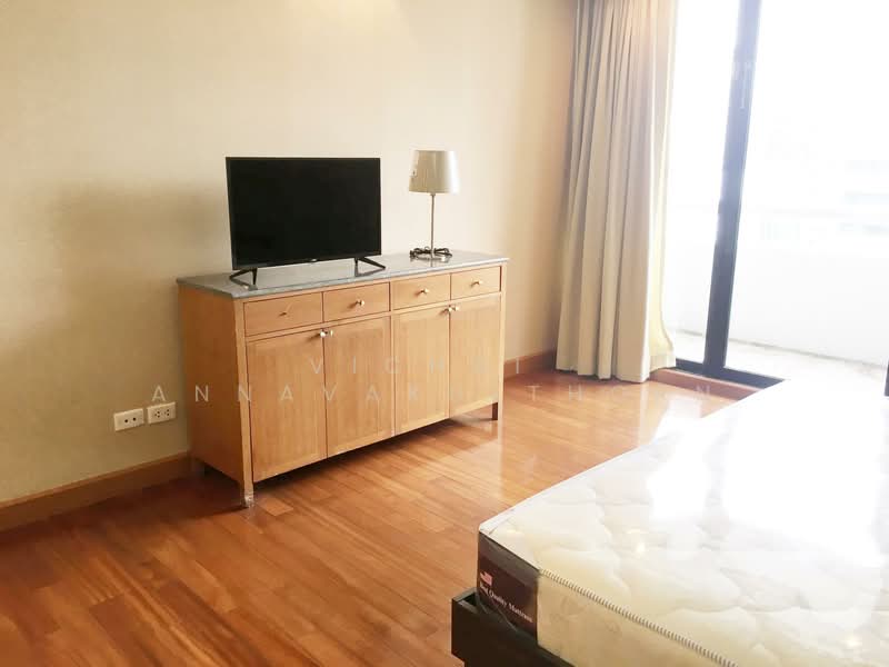 Somkid Gardens, Bangkok, Ploenchit, Lumphini, Pathum Wan, Bangkok, 3 Bedrooms, 251 sqm, Condo For Rent, by Vichai  Annavakulthorn, 500270359 - DDproperty.com